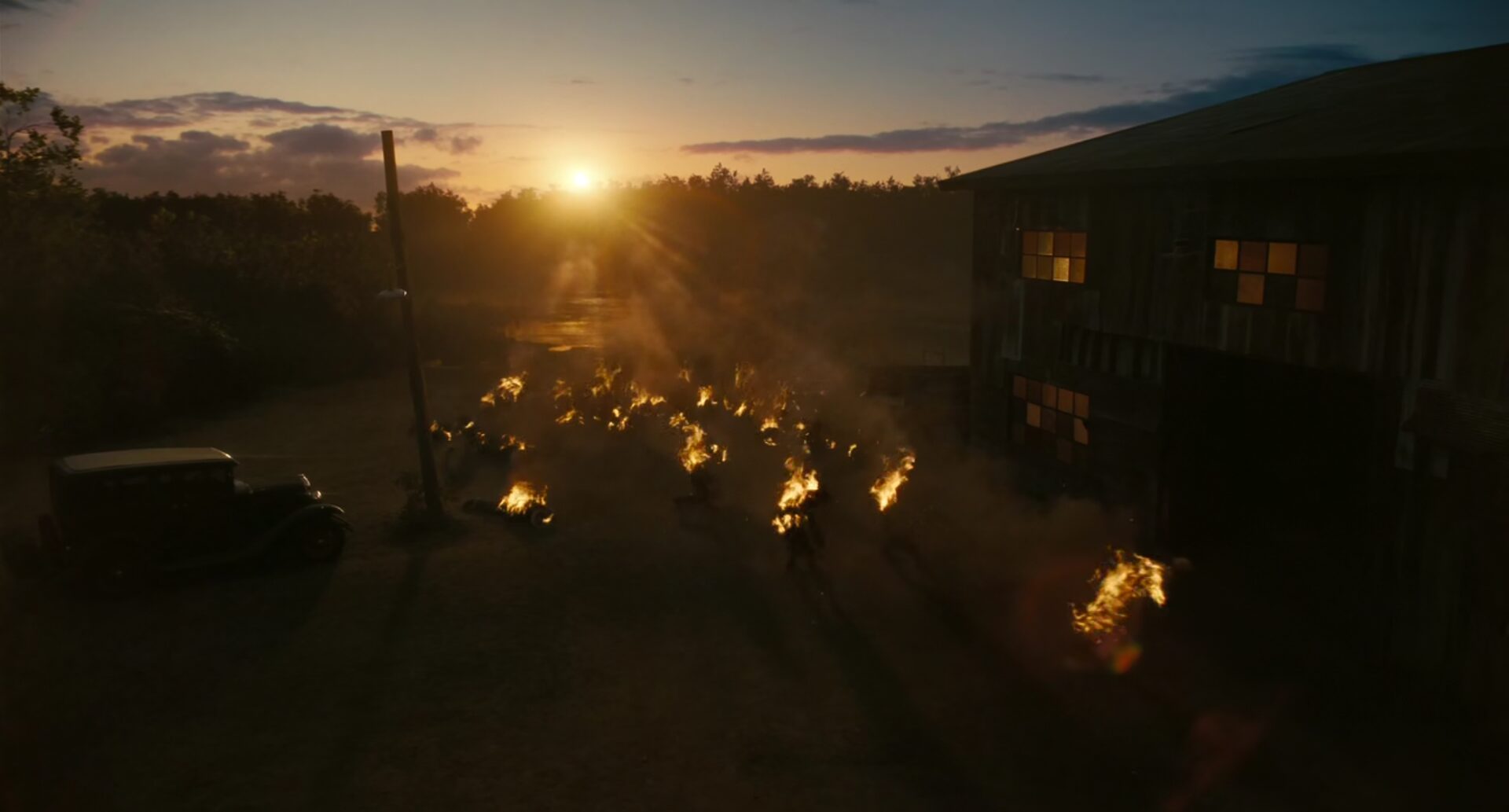 نقد و بررسی فیلم گناهکاران (Sinners) 12 Sinners / طلوع آفتاب