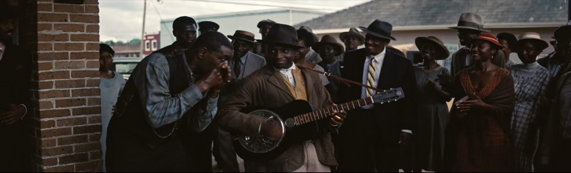 نقد و بررسی فیلم گناهکاران (Sinners) 7 Sinners / استخدام کارکنان