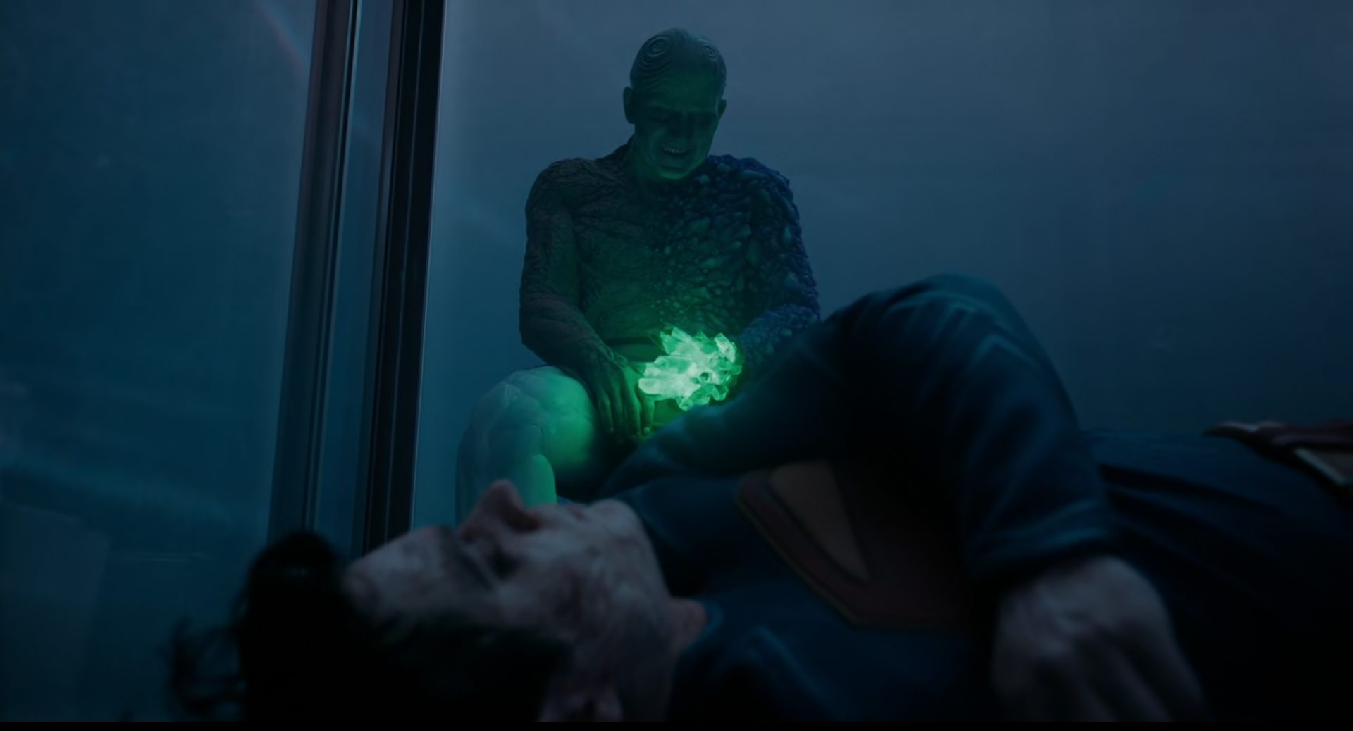 سوپرمن 2025 / المنت‌من